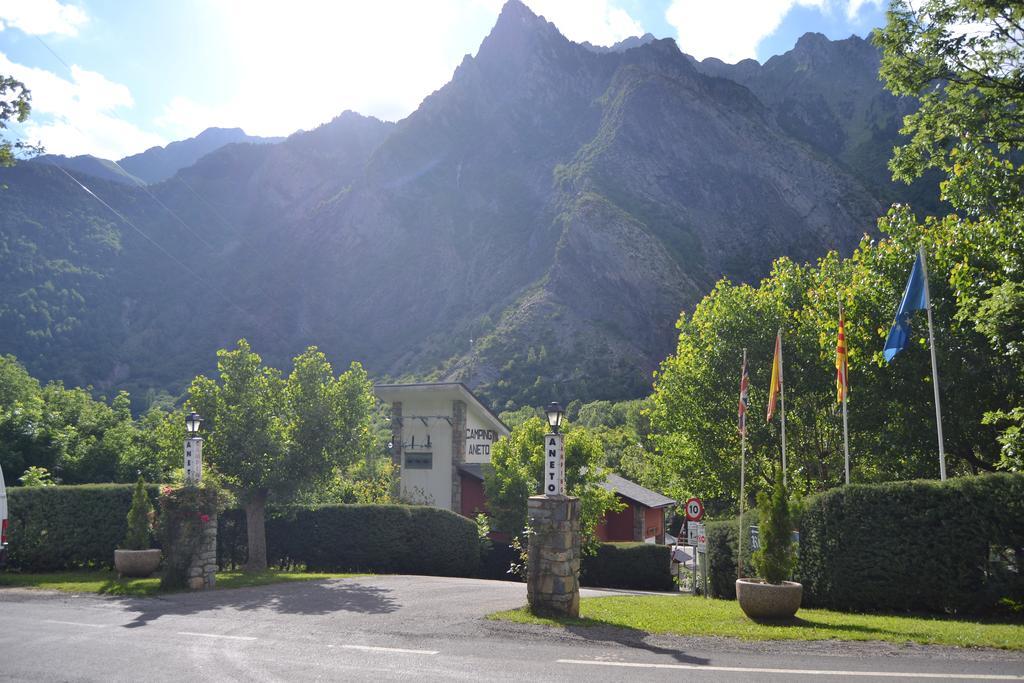 Camping Aneto Бенаске Экстерьер фото